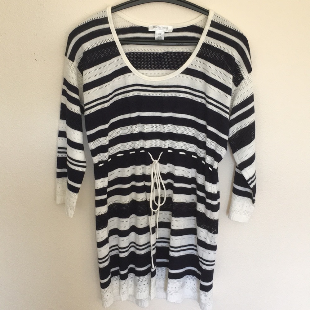 Navy/white stripe quarter sleeve knit